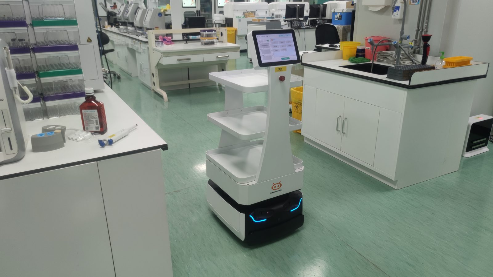 Laboratory specimen transport case
